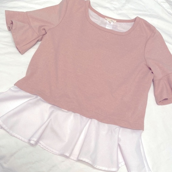 Jane and Delancey bell sleeve peplum shirttail sweater - Picture 3 of 15